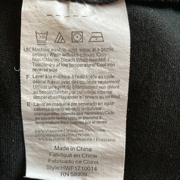 Halston | Black Knit Top 3/4 Length Bell Sleeve M - Picture 5 of 5